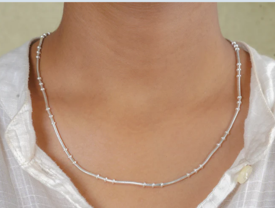 Dot Snake Silver Chain