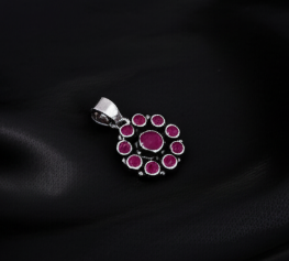 Dyed Indian Ruby Pendant Set