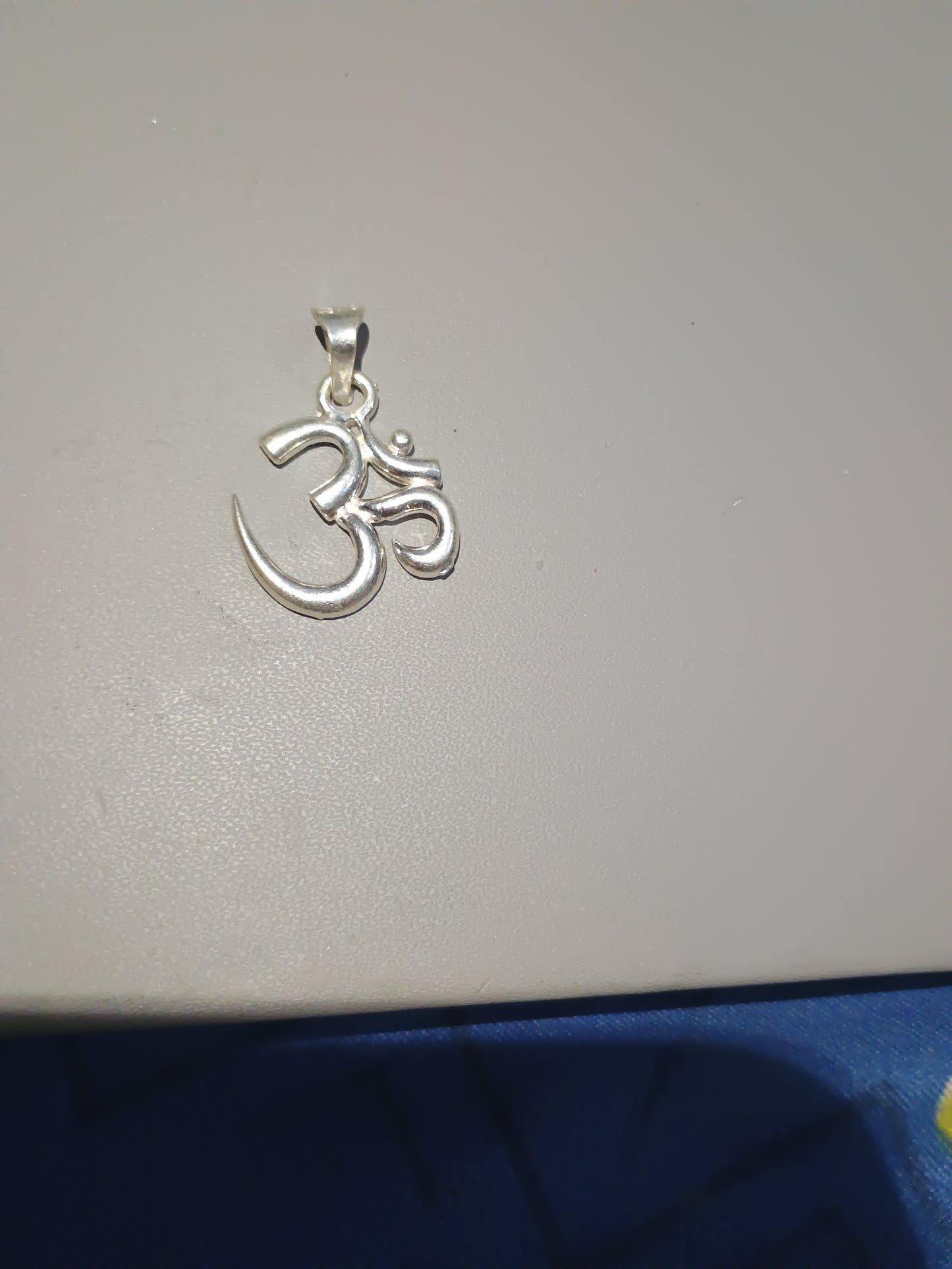 Om pendant Light weight