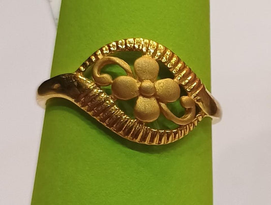 22kt Ladies Ring