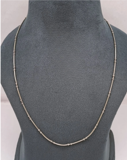 Dot Snake Silver Chain