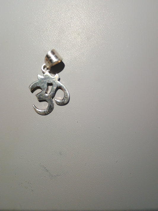 925 Light weight om pendant