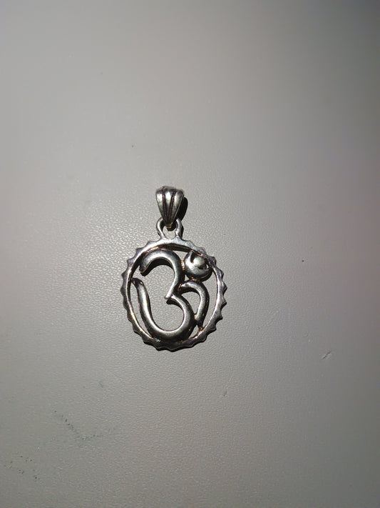 OM Pendant with outer circle
