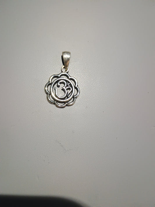 Om Pendant with flower cut base